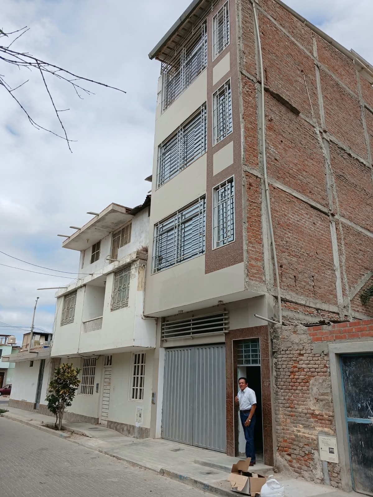 CASA DE 4 PISOS CASTILLA